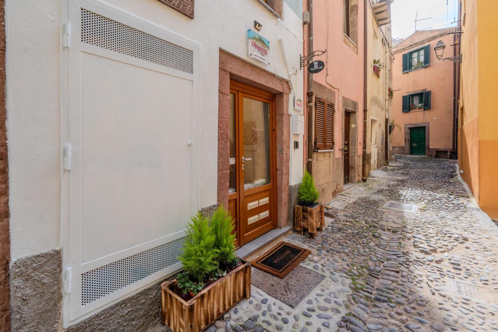 S'Apposentu - Un'Angolo Di Paradiso Con La Vista Sul Castello บอซา ภายนอก รูปภาพ